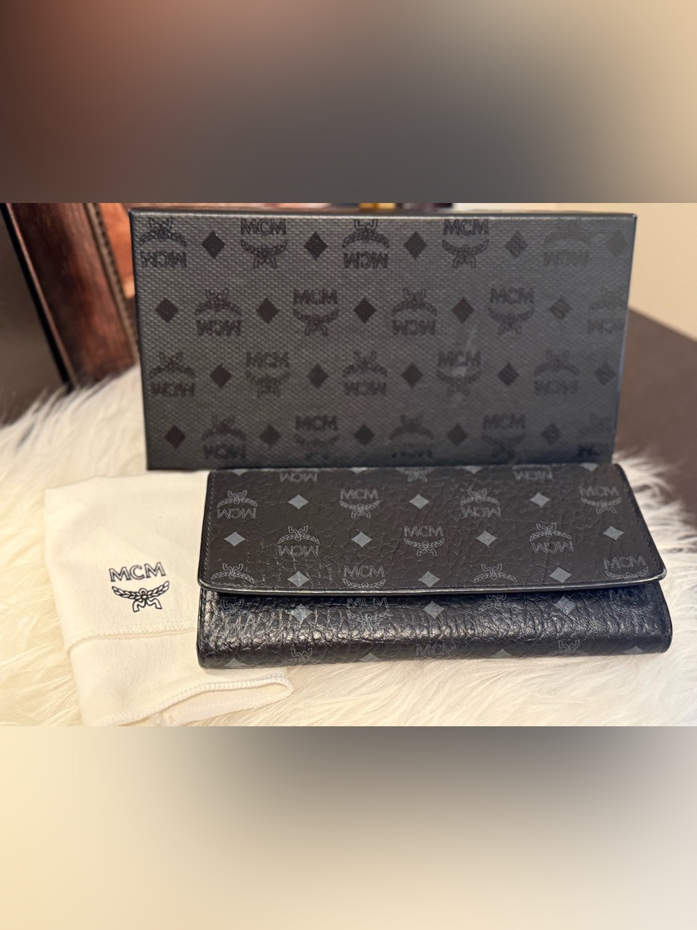 🌸MCM Black Visetos Continental Wallet🌸